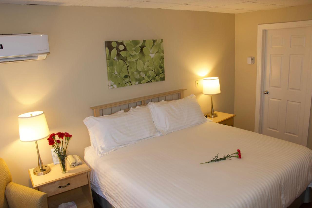 Rum Runner Inn Lunenburg Extérieur photo