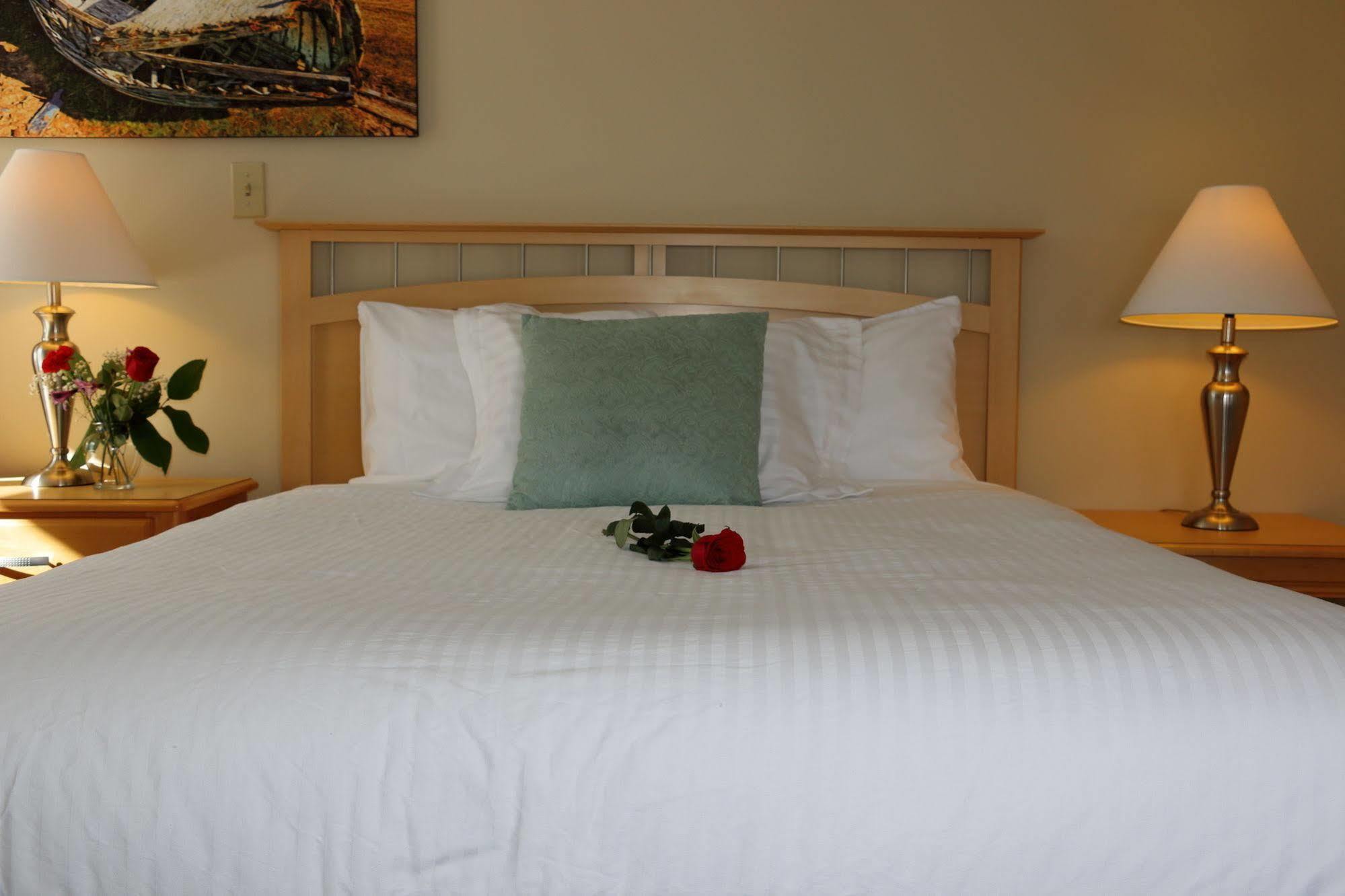 Rum Runner Inn Lunenburg Extérieur photo